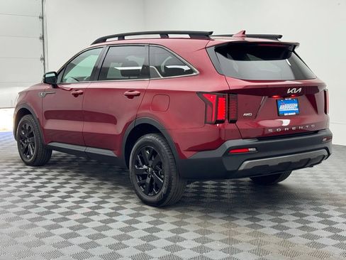 Used 2022 Kia Sorento S w/ Panoramic Sunroof Package AWD/4WD image 11