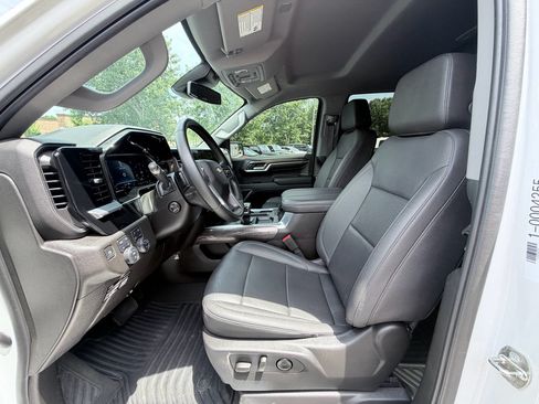Used 2023 Chevrolet Silverado 1500 LTZ w/ LTZ Convenience Package II AWD/4WD image 20