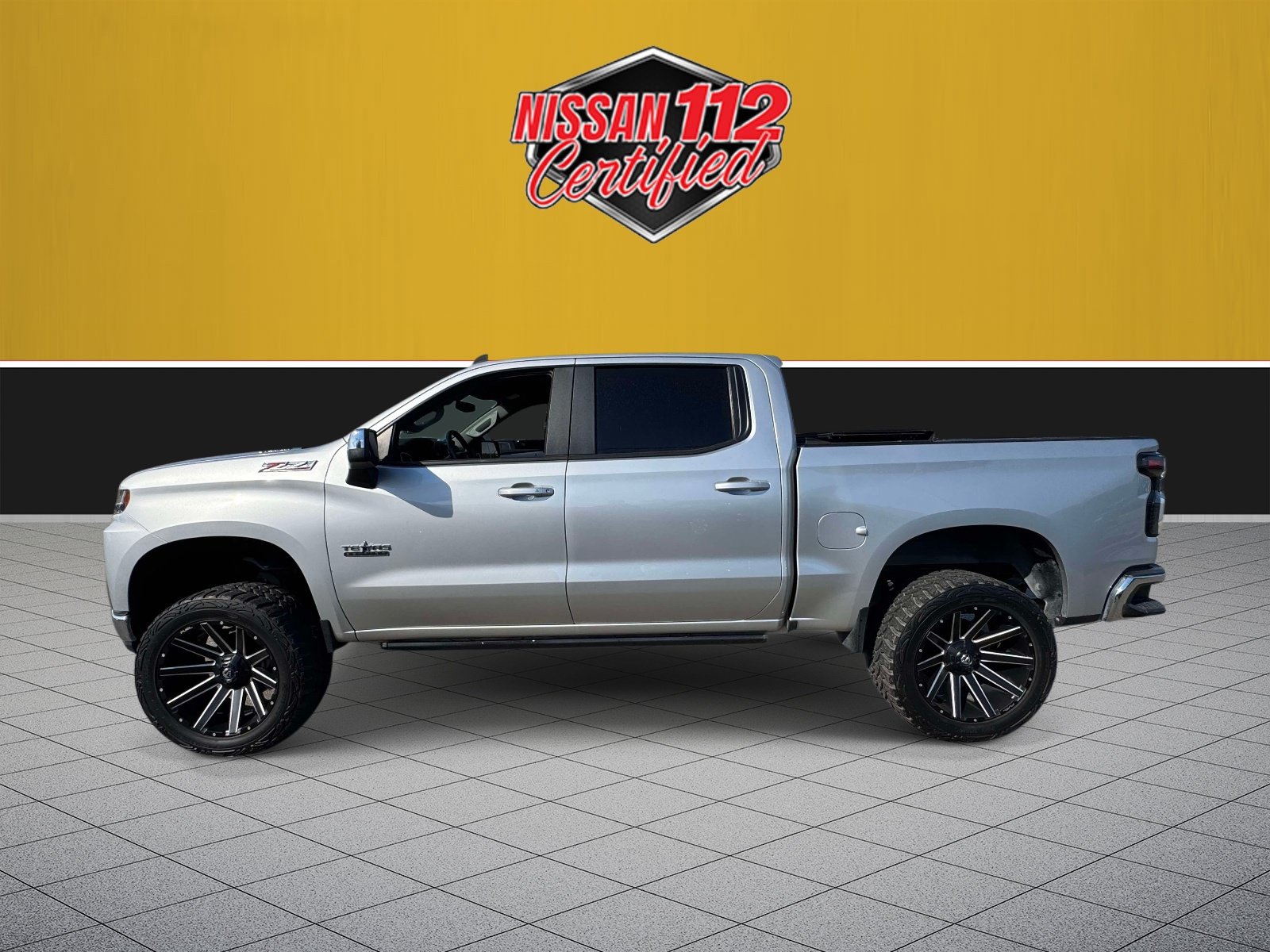 Used 2021 Chevrolet Silverado 1500 LT w/ Diesel Off-Road Package AWD/4WD image 4