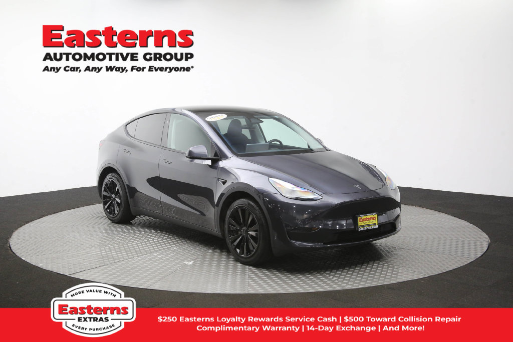 Used 2024 Tesla Model Y Long Range AWD/4WD image 46