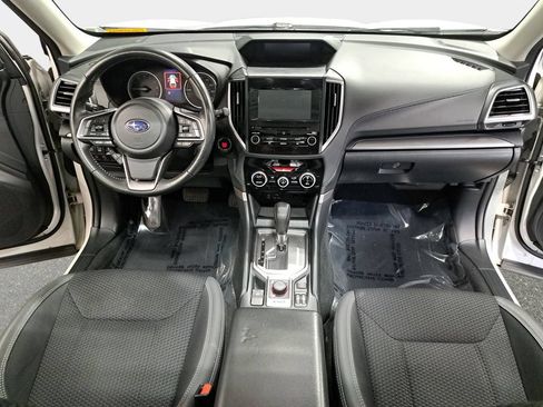 Used 2022 Subaru Forester Premium AWD/4WD image 9