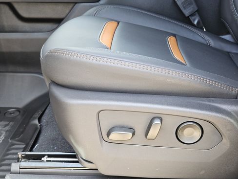 New 2026 GMC Sierra 3500 AT4 w/ AT4 Premium Plus Package image 17