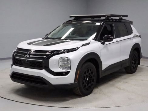 New 2026 Mitsubishi Outlander Trail Edition image 5