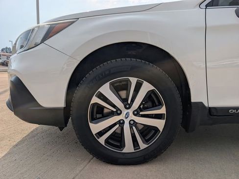 Used 2018 Subaru Outback 2.5i Limited image 10