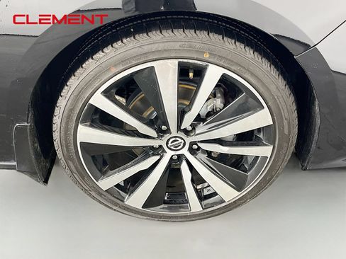 Used 2021 Nissan Altima 2.5 SR w/ SR Premium Package FWD image 34