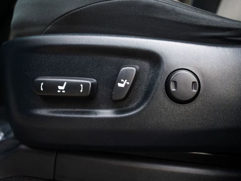 Used 2021 Toyota 4Runner SR5 image 16