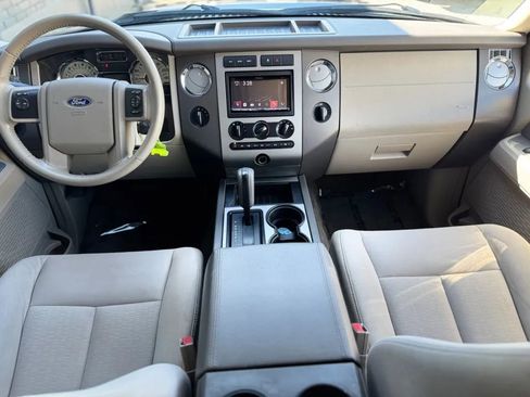 Used 2011 Ford Expedition EL XLT image 20