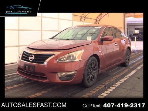 Used 2014 Nissan Altima 2.5 S image 1