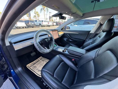 Used 2023 Tesla Model 3 Standard Range RWD image 9