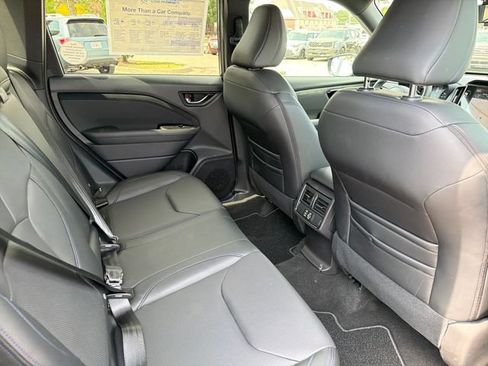 Used 2026 Subaru Forester Limited AWD/4WD image 27