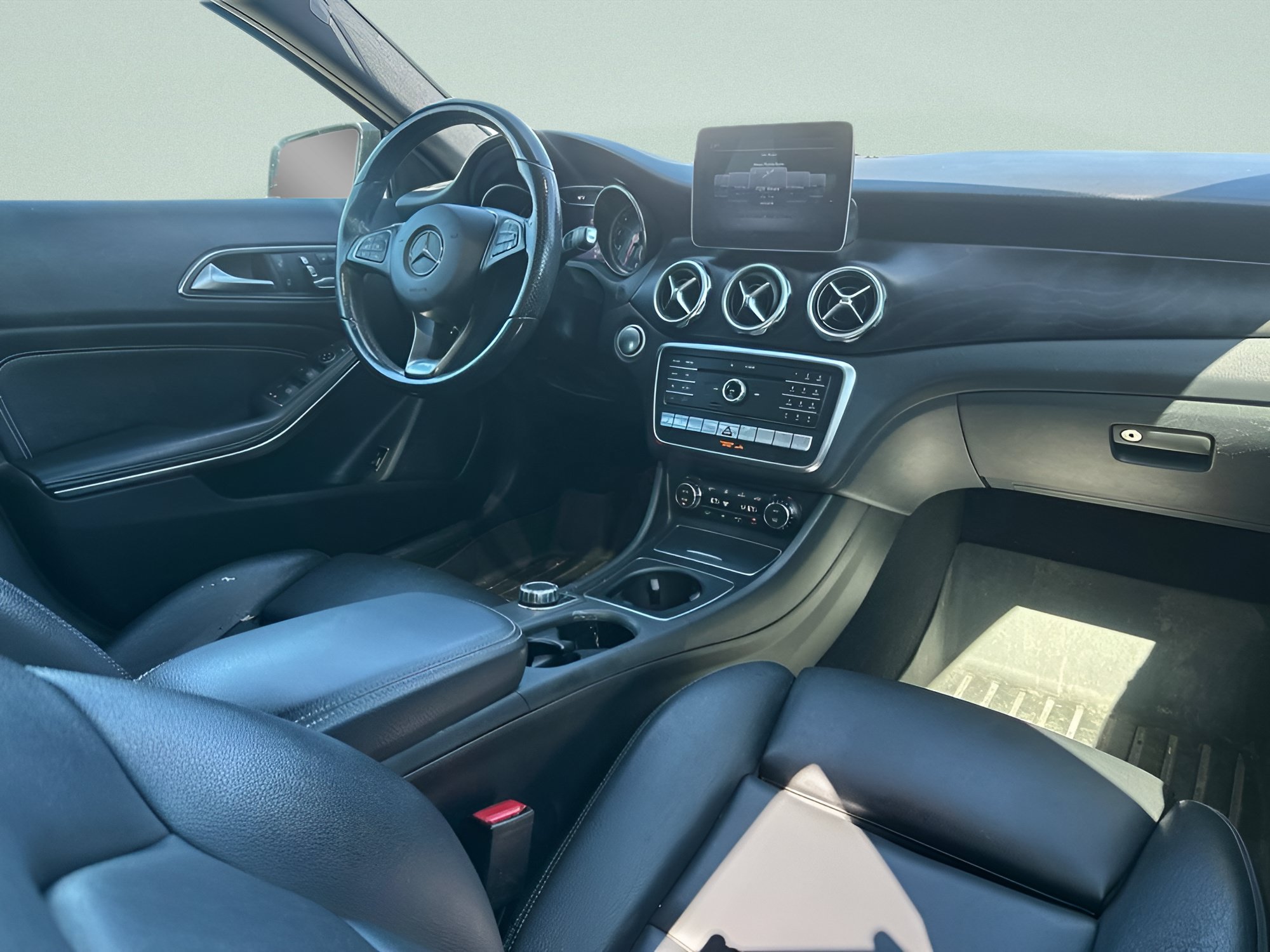 Used 2019 Mercedes-Benz GLA 250 4MATIC image 14