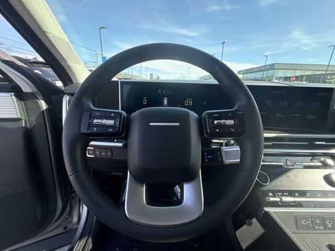 Used 2024 Hyundai Santa Fe SEL image 14