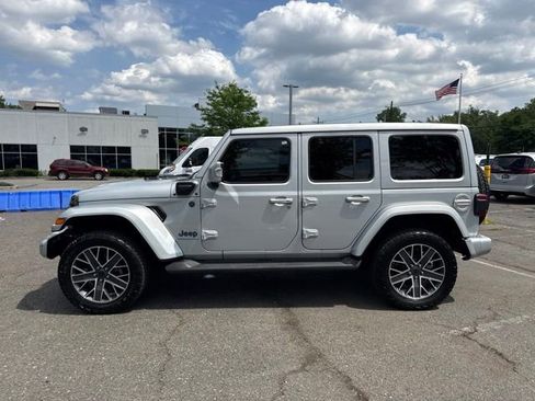 Used 2024 Jeep Wrangler High Altitude AWD/4WD image 23