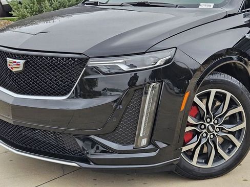 New 2025 Cadillac XT6 Sport w/ Technology Package image 7