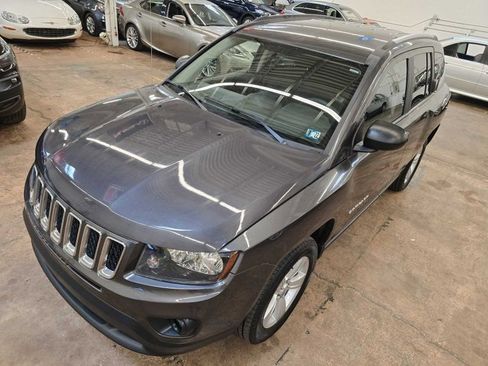 Used 2017 Jeep Compass Sport AWD/4WD image 13