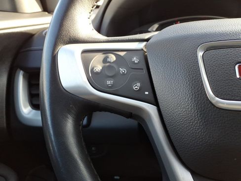 Used 2022 GMC Terrain SLT image 30