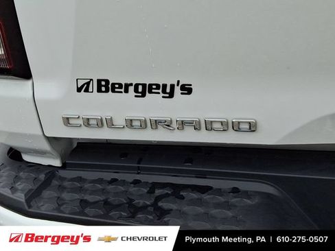 Used 2024 Chevrolet Colorado LT w/ LT Convenience Package III AWD/4WD image 33