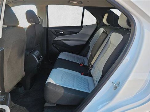 Used 2023 Chevrolet Equinox LS w/ LS Convenience Package image 20