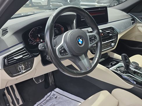 Used 2023 BMW 540i w/ M Sport Package RWD image 22