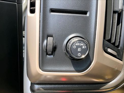 Used 2018 GMC Sierra 1500 Denali image 15