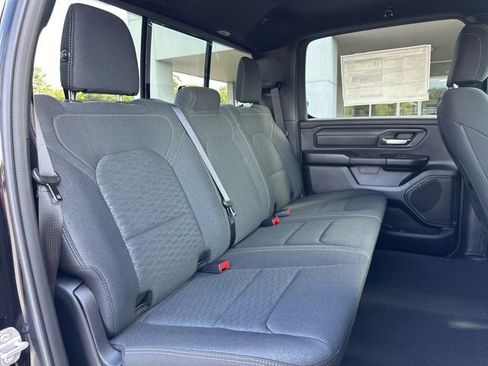 New 2026 RAM 1500 Express AWD/4WD image 39