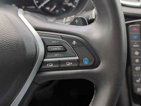 Used 2023 INFINITI QX50 Sport FWD image 15
