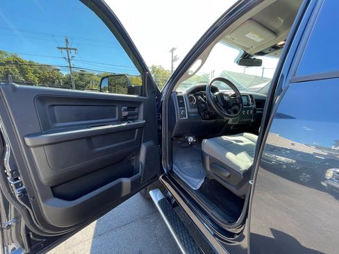 Used 2016 RAM 2500 Tradesman w/ Chrome Appearance Group AWD/4WD image 10