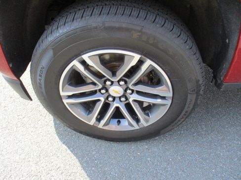 Used 2018 Chevrolet Colorado Z71 AWD/4WD image 9