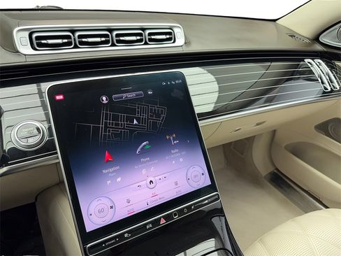 Used 2022 Mercedes-Benz Maybach S 580 4MATIC image 23