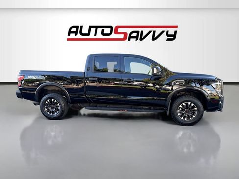 Used 2024 Nissan Titan PRO-4X AWD/4WD image 8