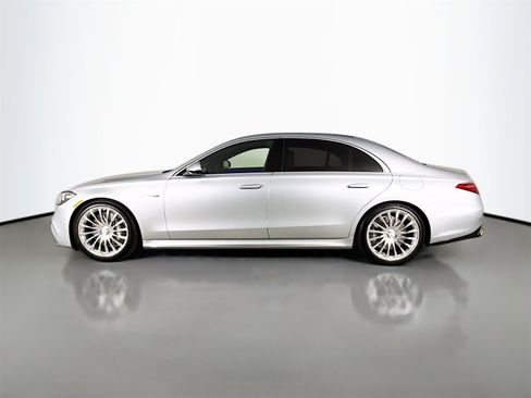 Used 2025 Mercedes-Benz S 63 AMG S image 4