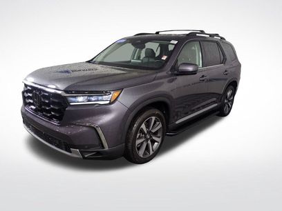Certified 2025 Honda Pilot Touring