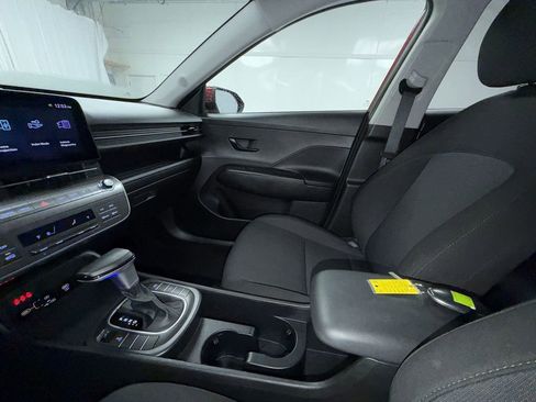Used 2025 Hyundai Kona SEL AWD/4WD image 20