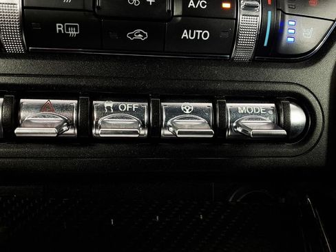 Used 2019 Ford Mustang GT Premium w/ Equipment Group 401A RWD image 24