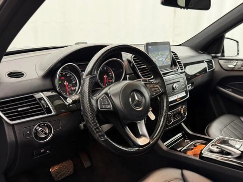 Used 2018 Mercedes-Benz GLS 450 4MATIC image 9