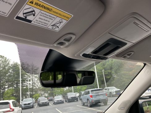 Certified 2024 Honda Pilot Elite image 30