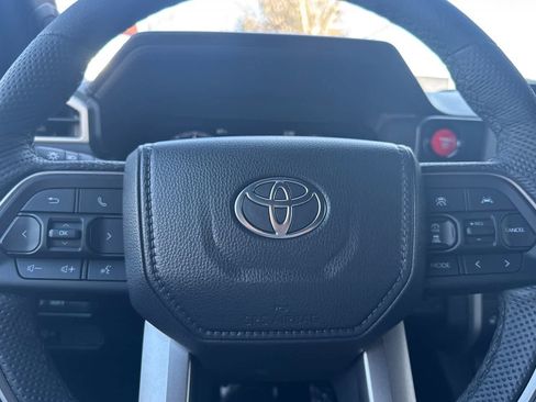 Certified 2025 Toyota Tacoma TRD Sport w/ TRD Sport Upgrade Package image 25