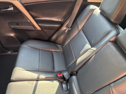 Used 2015 Toyota RAV4 XLE AWD/4WD image 20