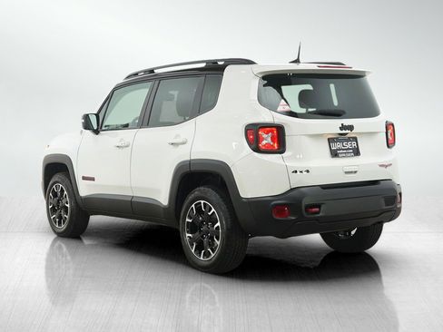 Used 2023 Jeep Renegade Trailhawk w/ Trailhawk Elite Group AWD/4WD image 4
