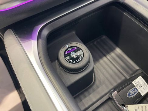 New 2026 Ford Expedition Platinum w/ Platinum Ultimate Package image 9