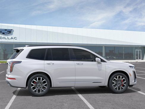 New 2025 Cadillac XT6 Sport w/ Technology Package image 6