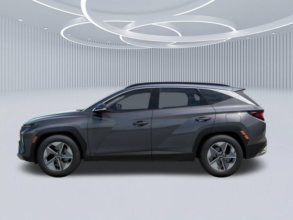New 2026 Hyundai Tucson SEL Plus w/ Tow & Go Package FWD image 3