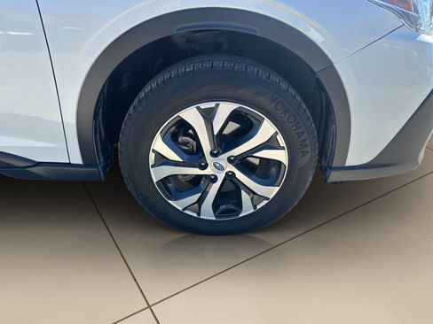 Used 2022 Subaru Outback Limited image 18