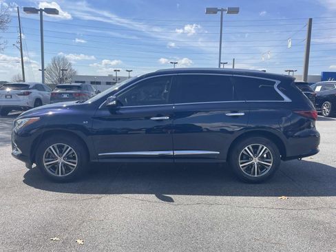 Used 2020 INFINITI QX60 Luxe w/ Essential Package image 2
