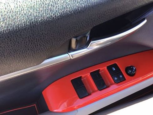 Used 2022 Toyota Camry SE image 17