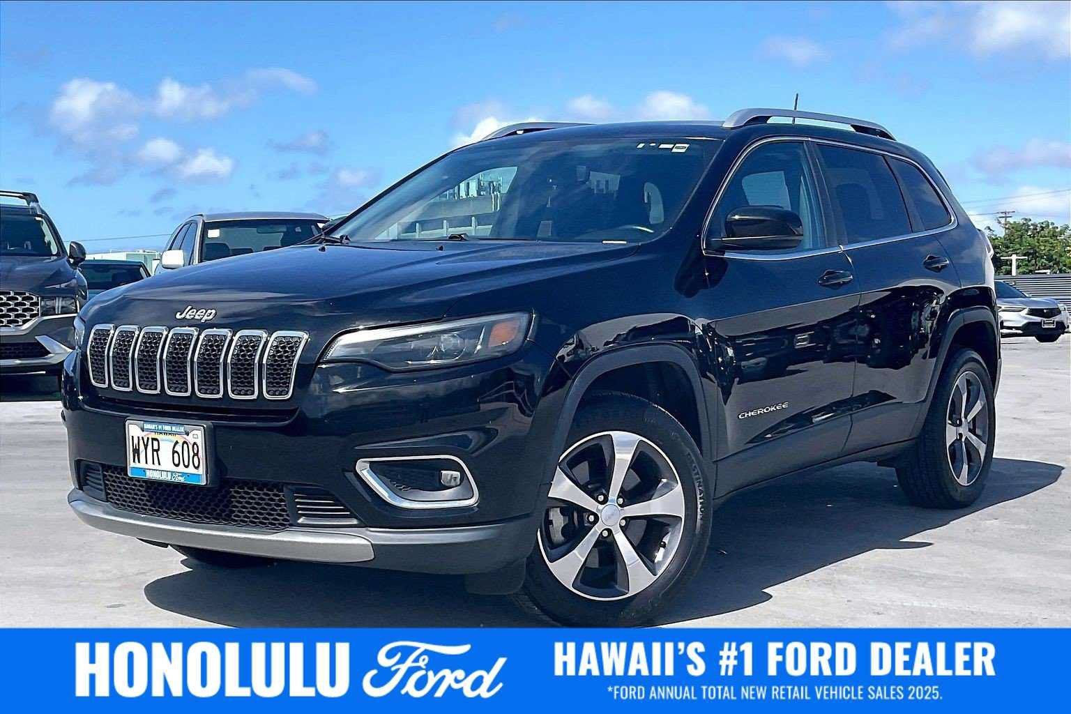 Used 2019 Jeep Cherokee Limited AWD/4WD image 1