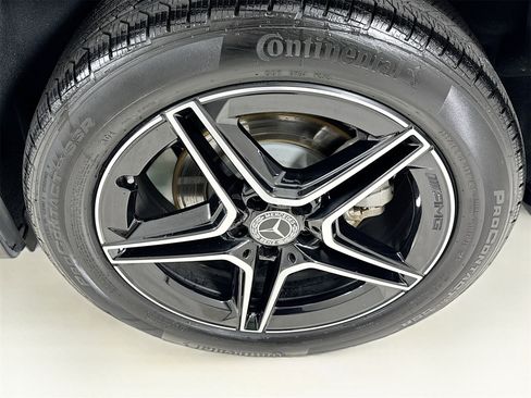 Certified 2025 Mercedes-Benz GLB 250 image 32