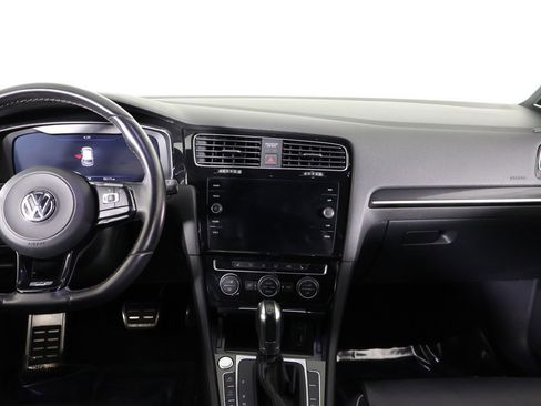 Used 2018 Volkswagen Golf R 4-Door image 36