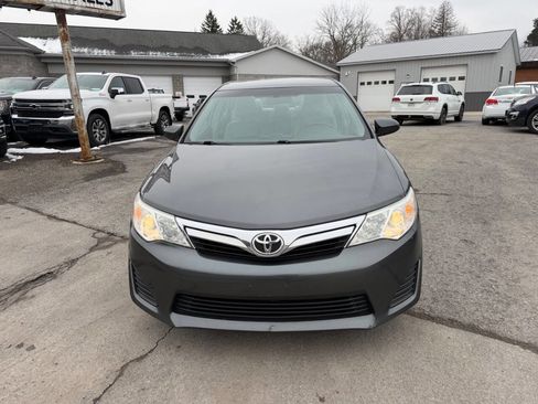 Used 2012 Toyota Camry LE FWD image 8