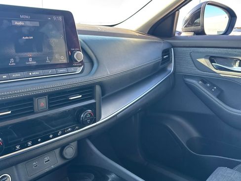 Used 2023 Nissan Rogue SV image 20